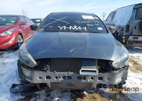 2018 Ford Focus St z USA, uszkodzony, nr VIN 1FADP3L9XJL247265